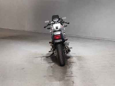Suzuki GSX400S Katana