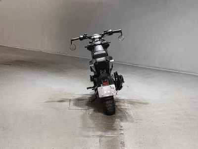 Husqvarna Svartpilen 250 2022