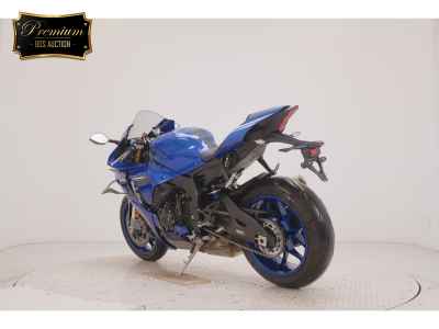 Yamaha YZF-R1 2025