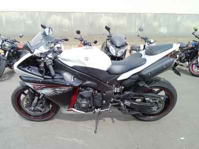 Yamaha YZF-R1 2015