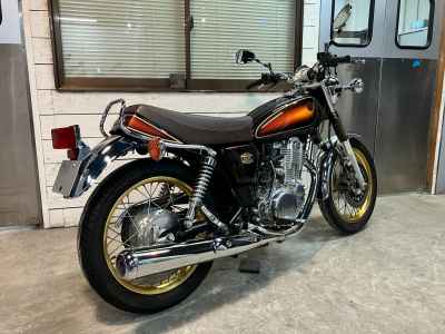 Yamaha SR400 2019