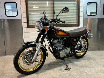 Yamaha SR400 2019