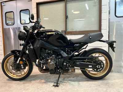 Yamaha XSR900 2025
