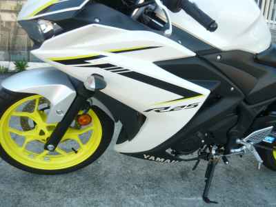 Yamaha YZF-R25 2018