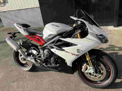 Triumph Daytona 675R 2015
