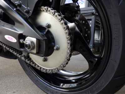 Suzuki GSR400 2011