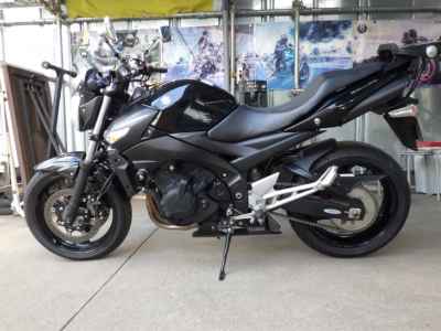Suzuki GSR400 2011