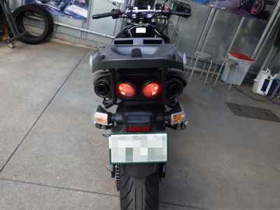 Suzuki GSR400 2011