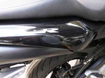 Suzuki GSR400 2011