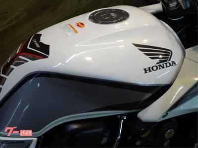 Honda CB400 Super Boldor 2011