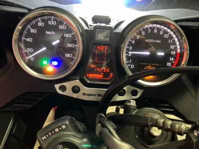 Honda CB400 Super Boldor 2022