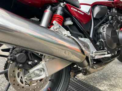 Honda CB400 Super Boldor 2022