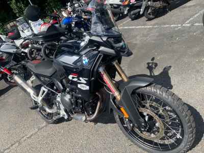 BMW F900GS 2025