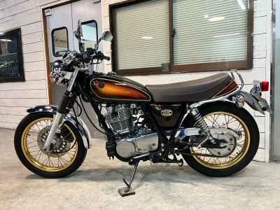 Yamaha SR400 2019
