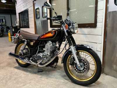 Yamaha SR400 2019