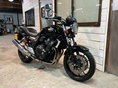 Honda CB400SF 2022