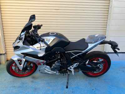 Suzuki GSX-8R 2025
