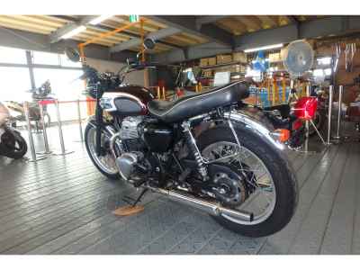 Kawasaki W400 2011