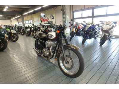 Kawasaki W400 2011