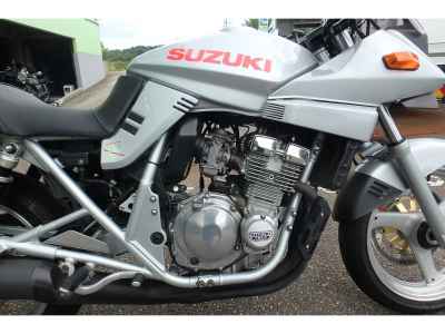 Suzuki GSX250S Katana