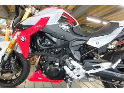 BMW F900R 2022
