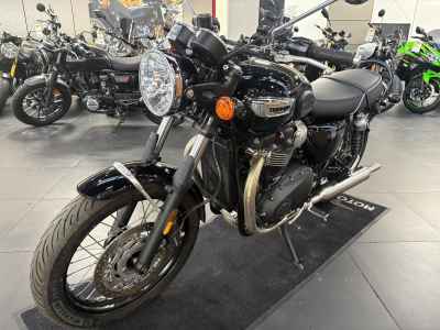 Triumph Bonneville T100 2023