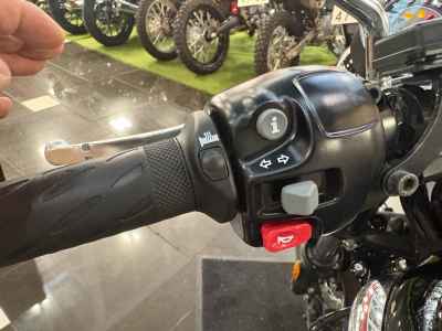Triumph Bonneville T100 2023