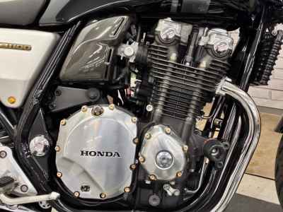 Honda CB1100RS 2017