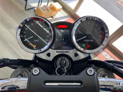Kawasaki Z900RS 2022