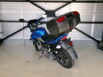 Suzuki GSR250