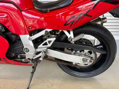Suzuki GSX-R750