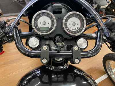 Kawasaki W800 2022