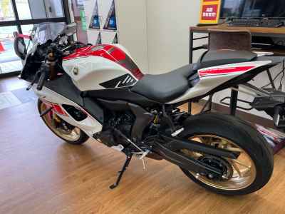 Yamaha YZF-R7 2022