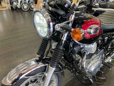 Kawasaki W800 2024