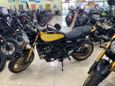 Kawasaki Z900RS 2024