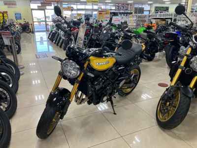 Kawasaki Z900RS 2024