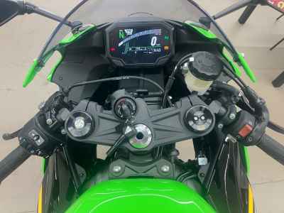 Kawasaki Ninja ZX-6R 2025