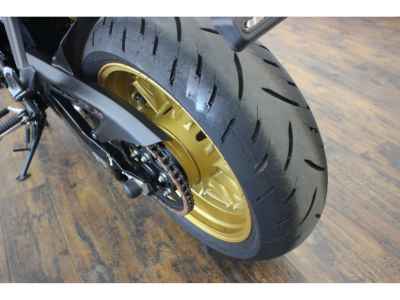 Kawasaki Z900RS SE 2025
