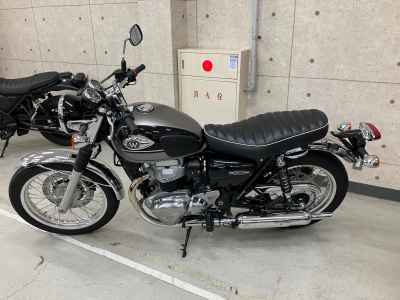 Kawasaki W800 2025