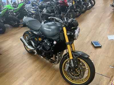 Kawasaki Z900RS SE 2025