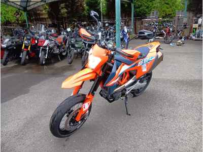 KTM 690 SMC R 2023