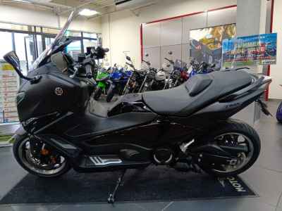 Yamaha TMAX 560 Tech MAX 2025
