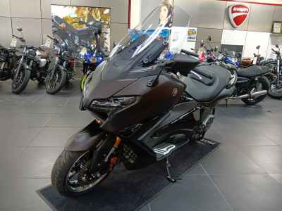 Yamaha TMAX 560 Tech MAX 2025
