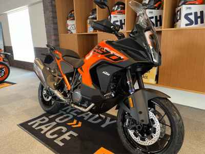 KTM 1290 Super Adventure S 2024
