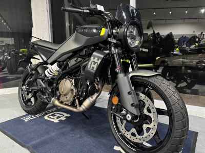 Husqvarna Svartpilen 250 2024