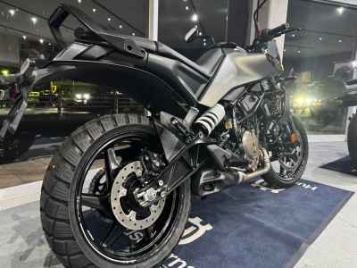 Husqvarna Svartpilen 250 2024