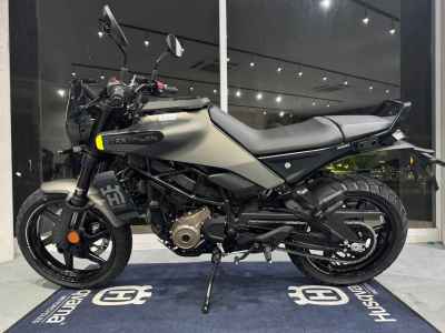 Husqvarna Svartpilen 250 2024