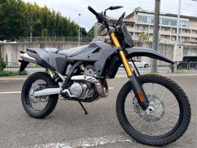 Suzuki DR-Z4S 2025