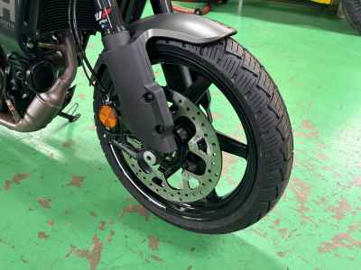 Husqvarna Svartpilen 250 2024