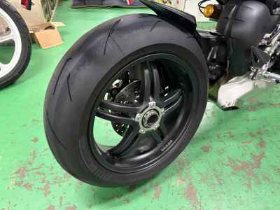 Ducati Streetfighter V4 2023